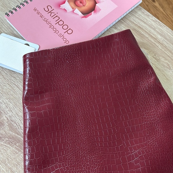 Brand new burgundy croc. mini skirt - Picture 2 of 4